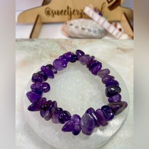 Natural Purple Amethyst Gemstone Large Chip Stretch Bracelet